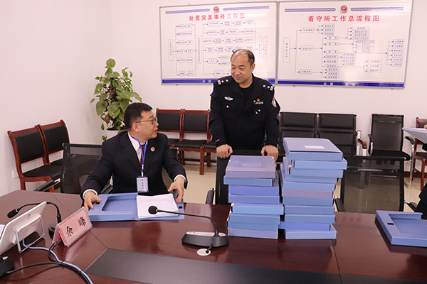 ̤���~���R˹�Ӄɰ��ġ����_����