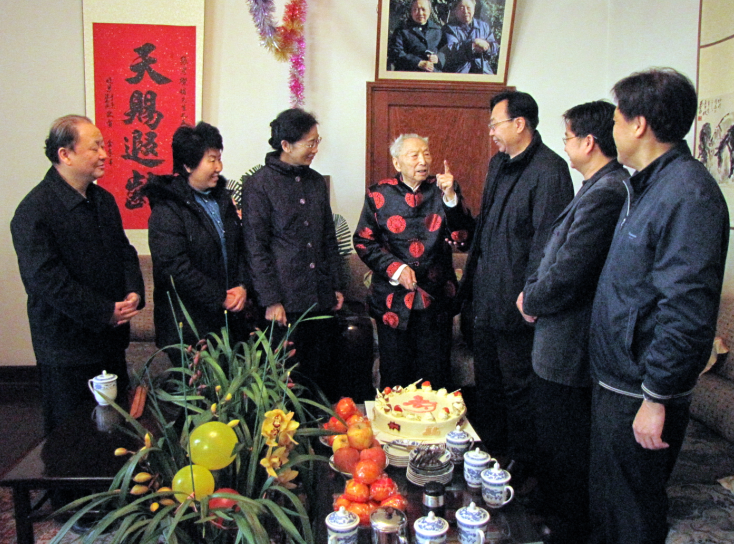 �����g���z���L�鏈�N��ͬ־ף��