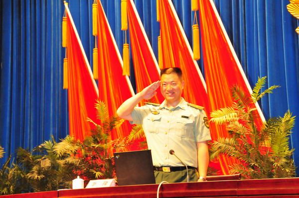 ��¡:Σ�y���@��ɫ ƽ����Ҋ����