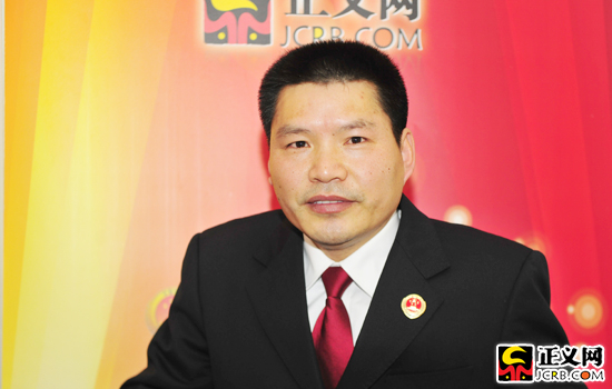 ���:׌Ⱥ�����{���и��ܹ�ƽ���x