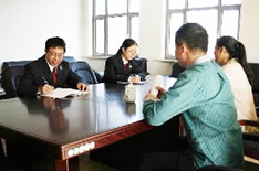 ������r����