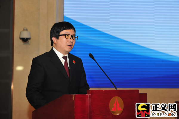 福建省福州市閩侯縣檢察院檢察長江偉發(fā)表獲獎(jiǎng)感言