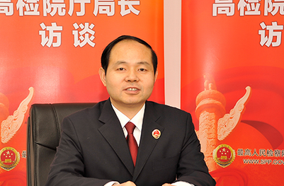 �r�F��:��ס�m��ԩ�e���׾�